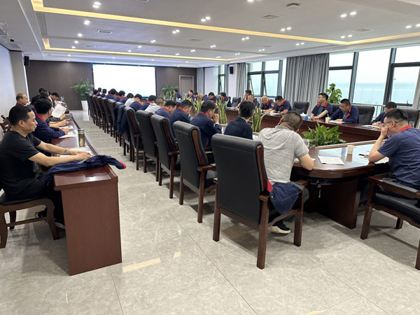 公司召開安全、環(huán)保、職業(yè)衛(wèi)生工作會(huì)議 